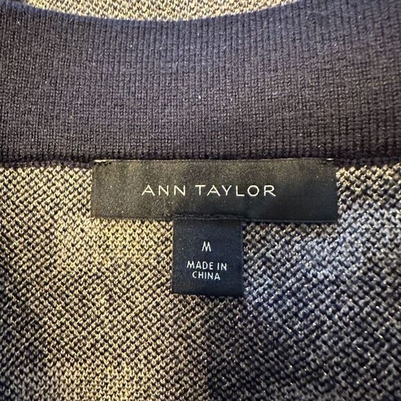 Ann Taylor navy, gold, and cream sweater skirt set- size s/m - Picture 10 of 12